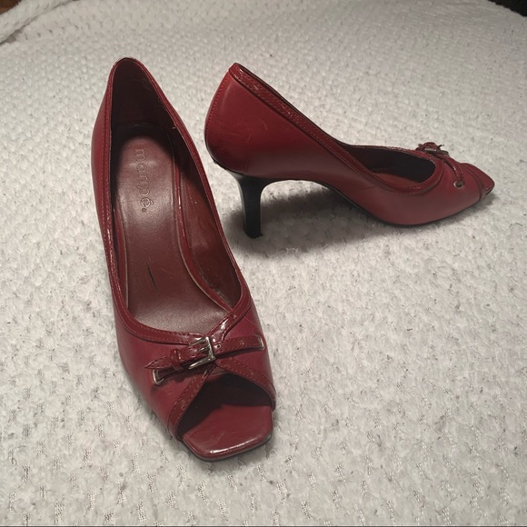 Maripe Red Pumps High Heel Shoes Ladies Size 8 fits like size 7.5 - Picture 2 of 9